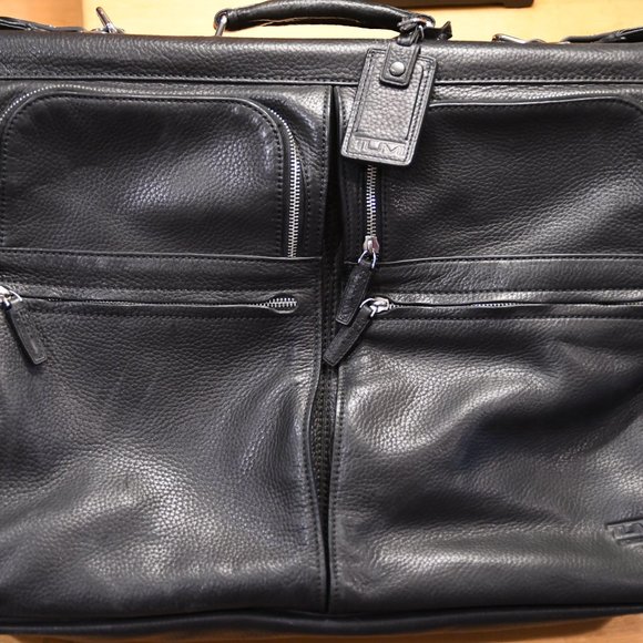 TUMI Sundance Buckhorn Leather Garment Bag -- OOP! - Picture 2 of 8
